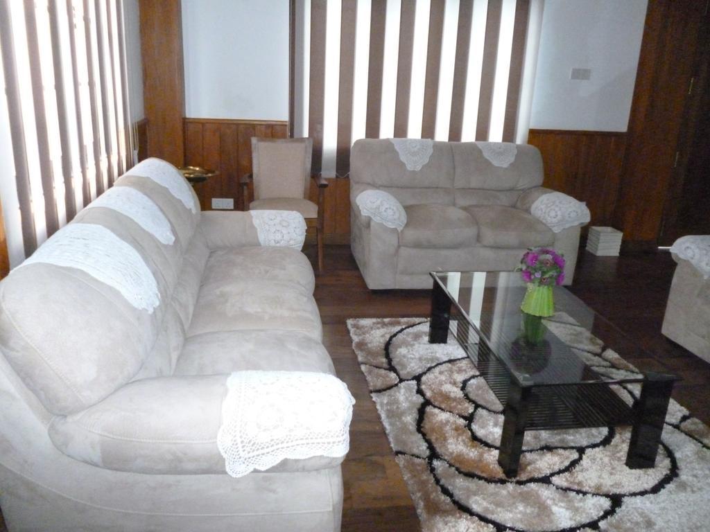 נוארה אליה Daffodil'S Hotel מראה חיצוני תמונה