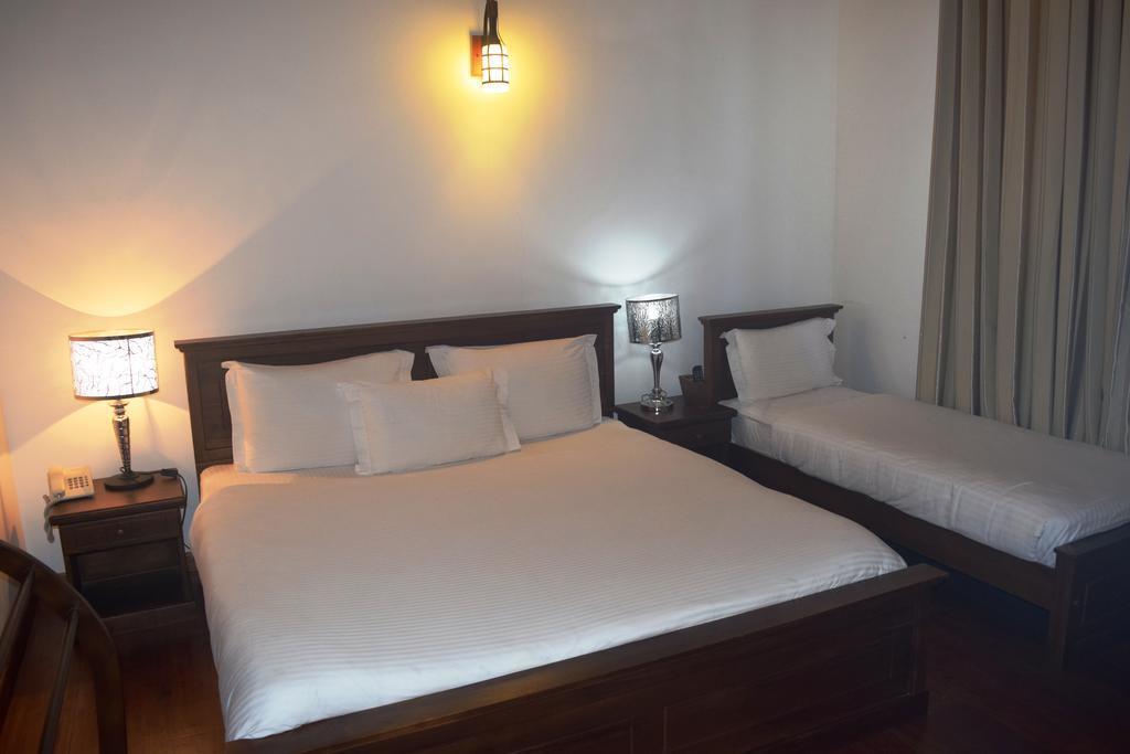 נוארה אליה Daffodil'S Hotel מראה חיצוני תמונה